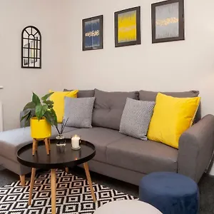 Stylish And 2 Bed -free Parking Apartment York